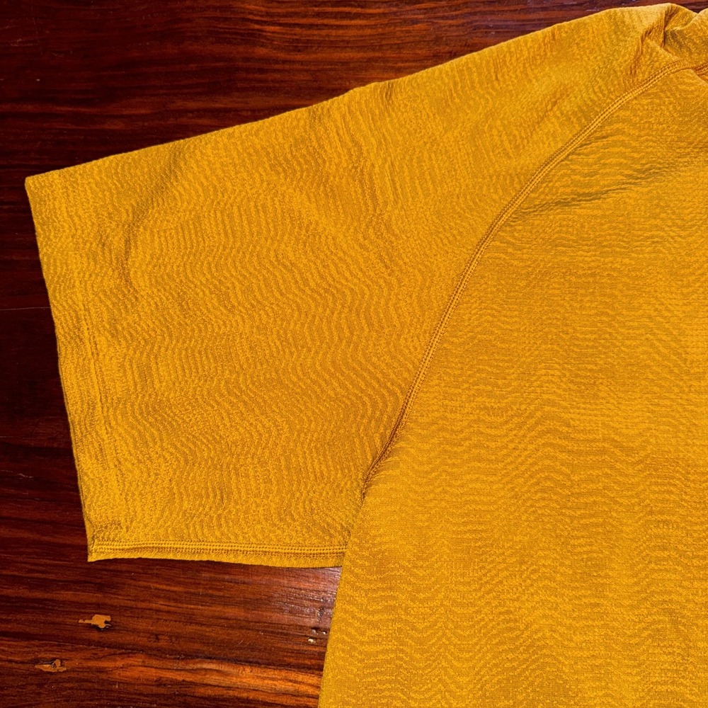 Lululemon Men's Yellow‎ Gold Metal Vent Tech Polo 2.0 Texture Size XXL 2XL - Picture 4 of 11